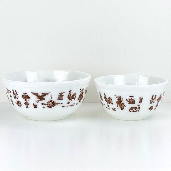 Vintage Pyrex Early American Nesting Mixing Bowls Set of 2 - Picture 1 of 11